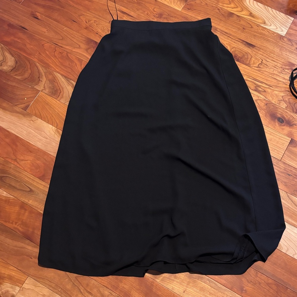Vince Camuto Black Asymmetrical Bubble Midi Skirt